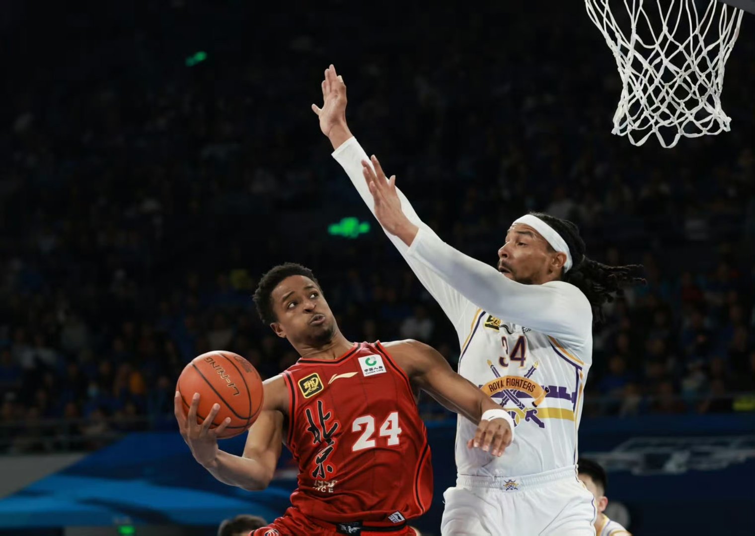 关于加时末段法兰克福备战CBA季后赛，篮板制胜细节曝光，底气十足，控场能力受关注的信息-爱游戏官方网站